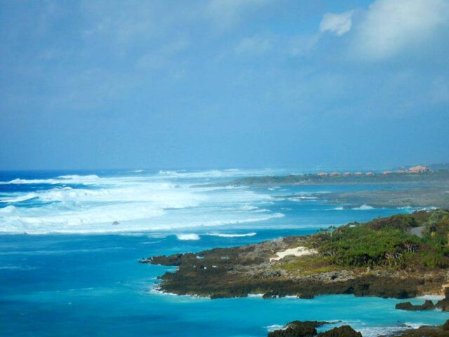 宮古島　荒れた海